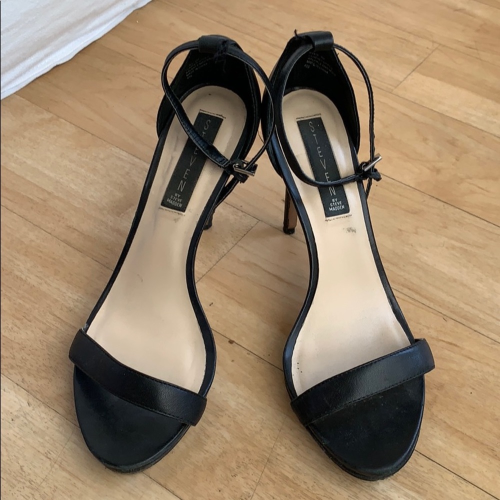 Steven by Steve Madden rykie black sandal heel